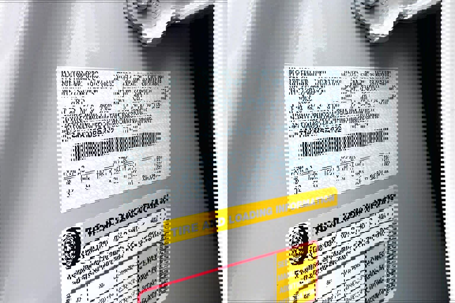 Certified 2025 Ford Expedition Max Platinum image 34