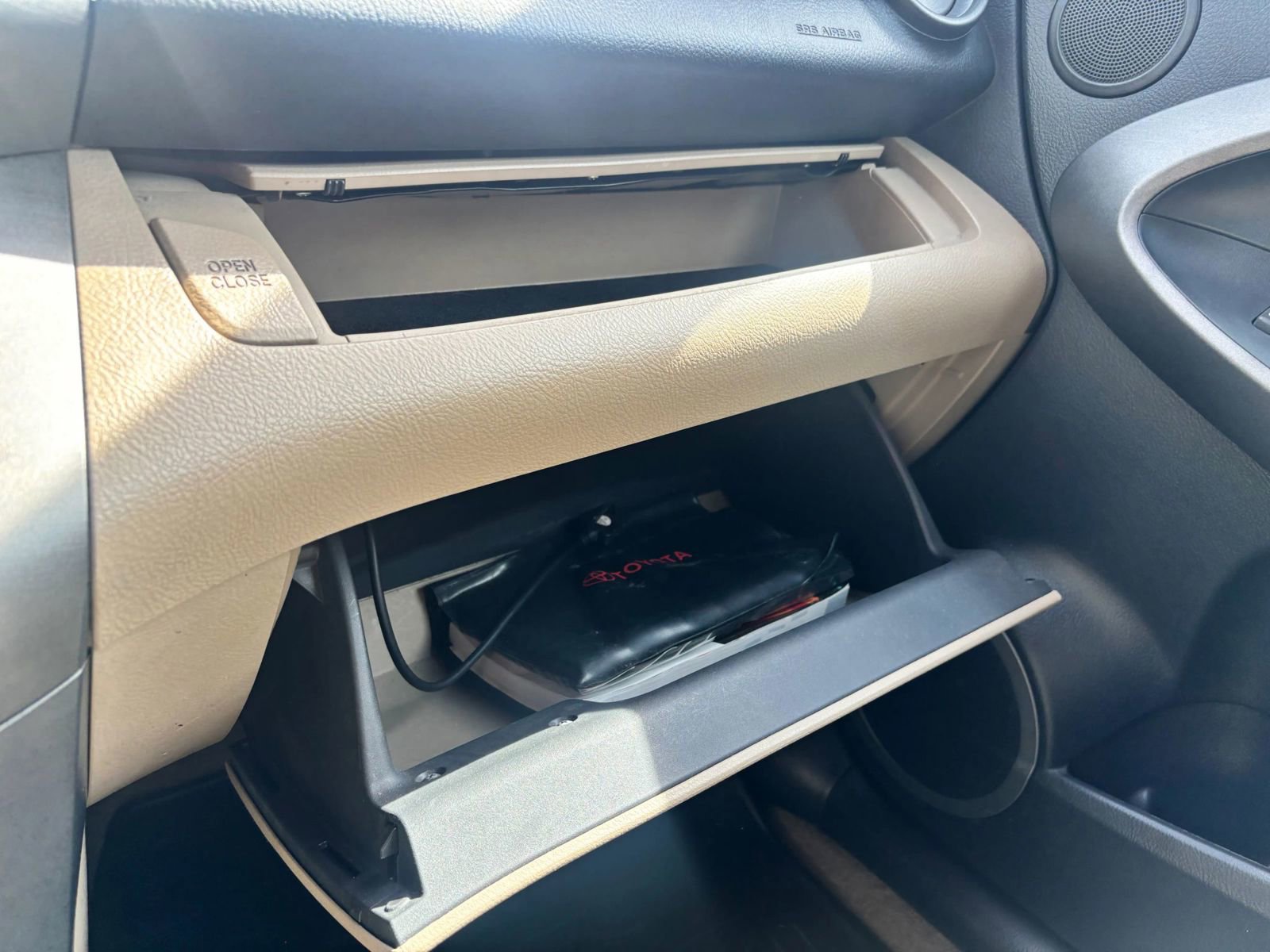 Used 2011 Toyota RAV4 Limited w/ Limited Extra Value Pkg image 24