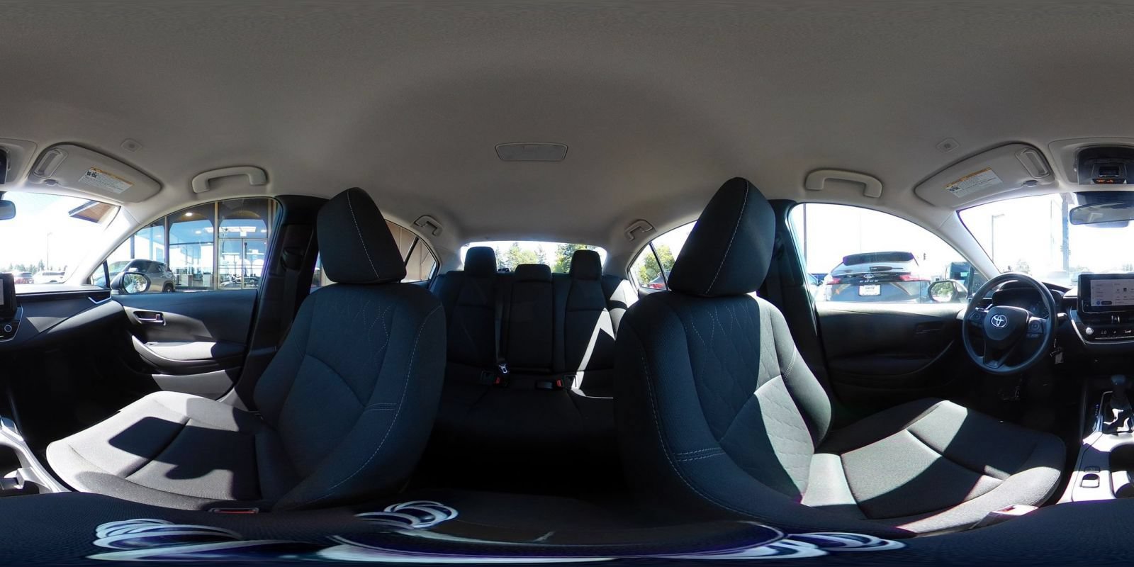 Used 2025 Toyota Corolla LE FWD image 42