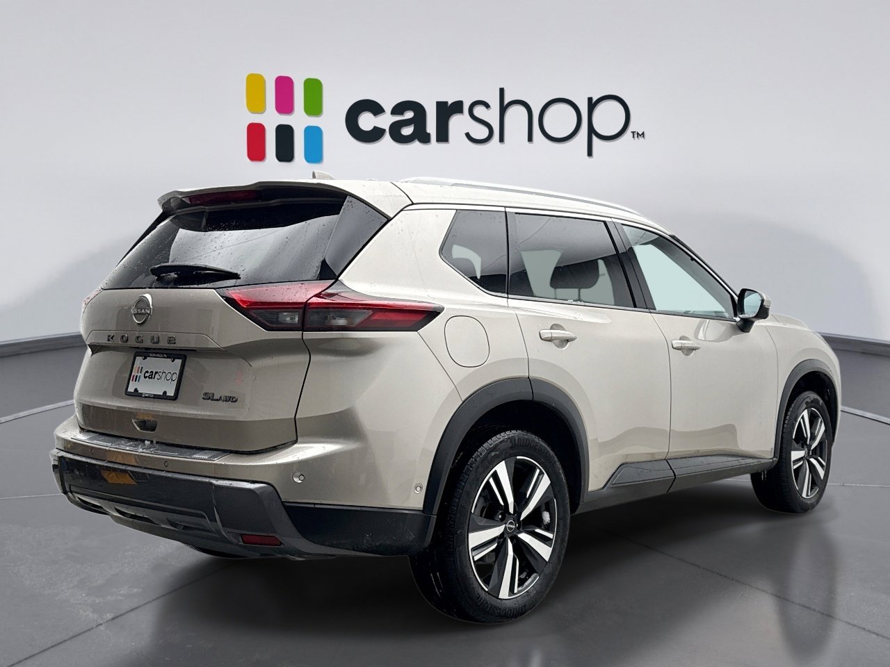 Used 2024 Nissan Rogue SL image 5