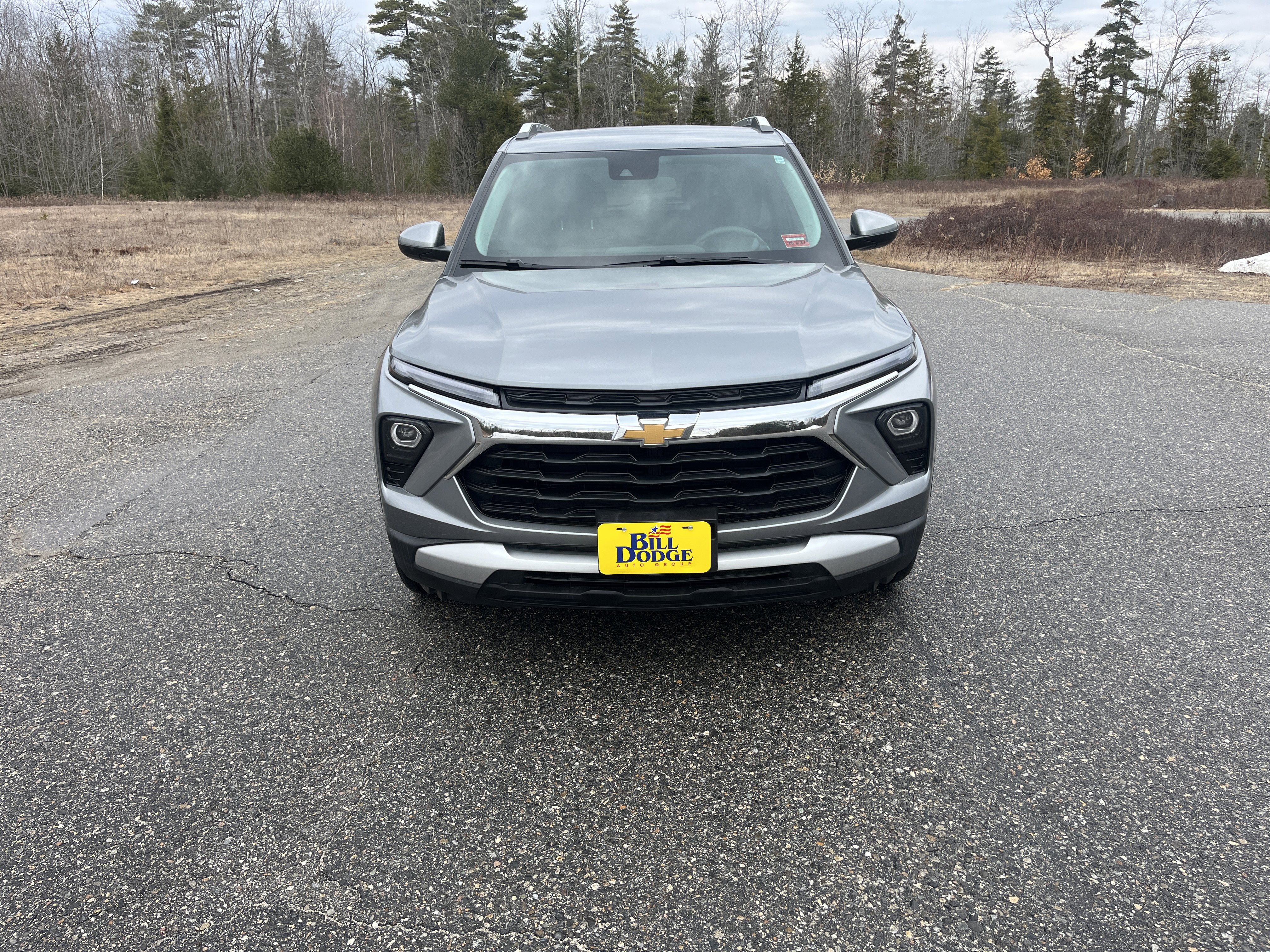 Used 2025 Chevrolet TrailBlazer LT AWD/4WD image 2
