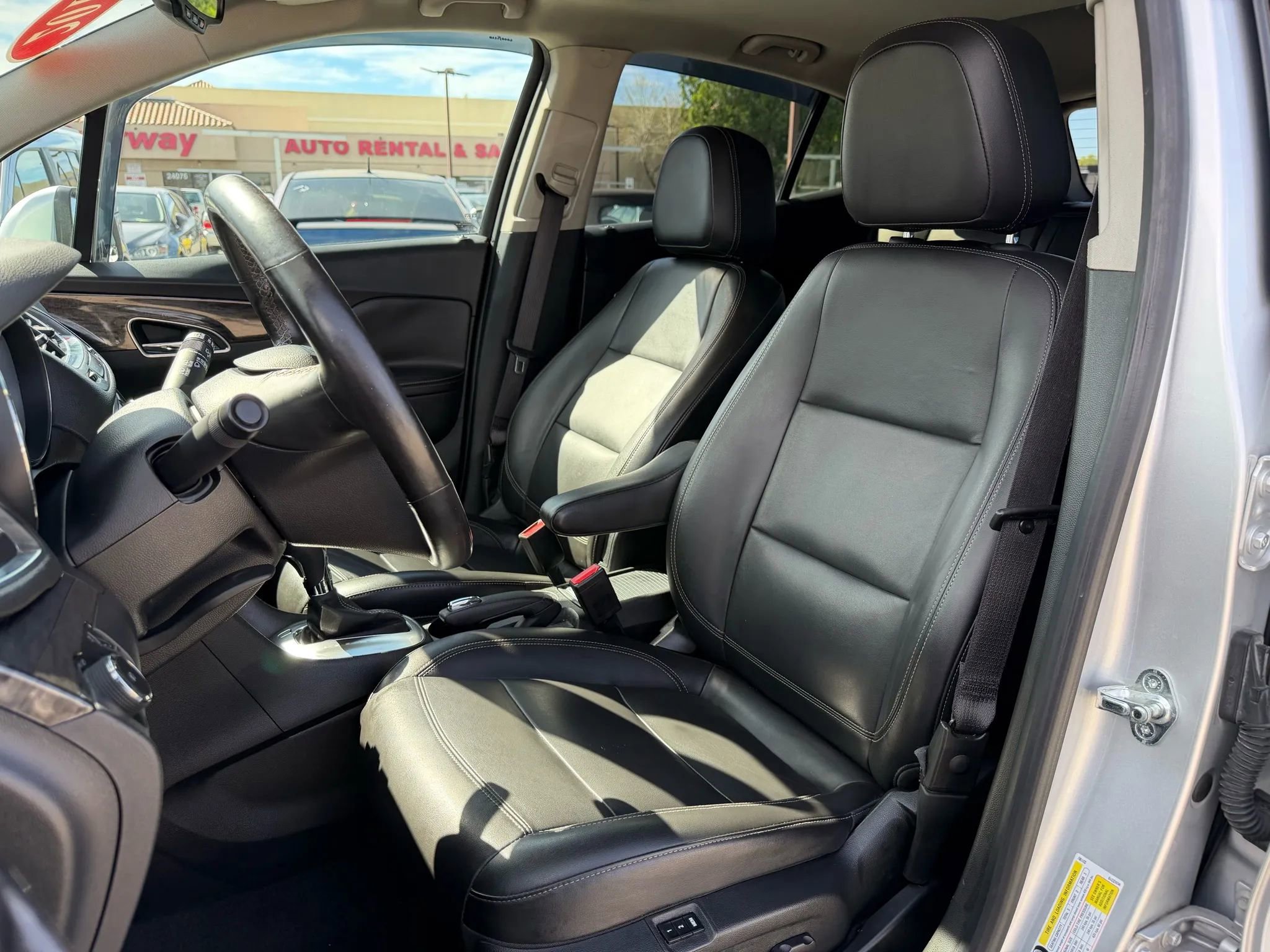 Used 2015 Buick Encore Convenience image 10