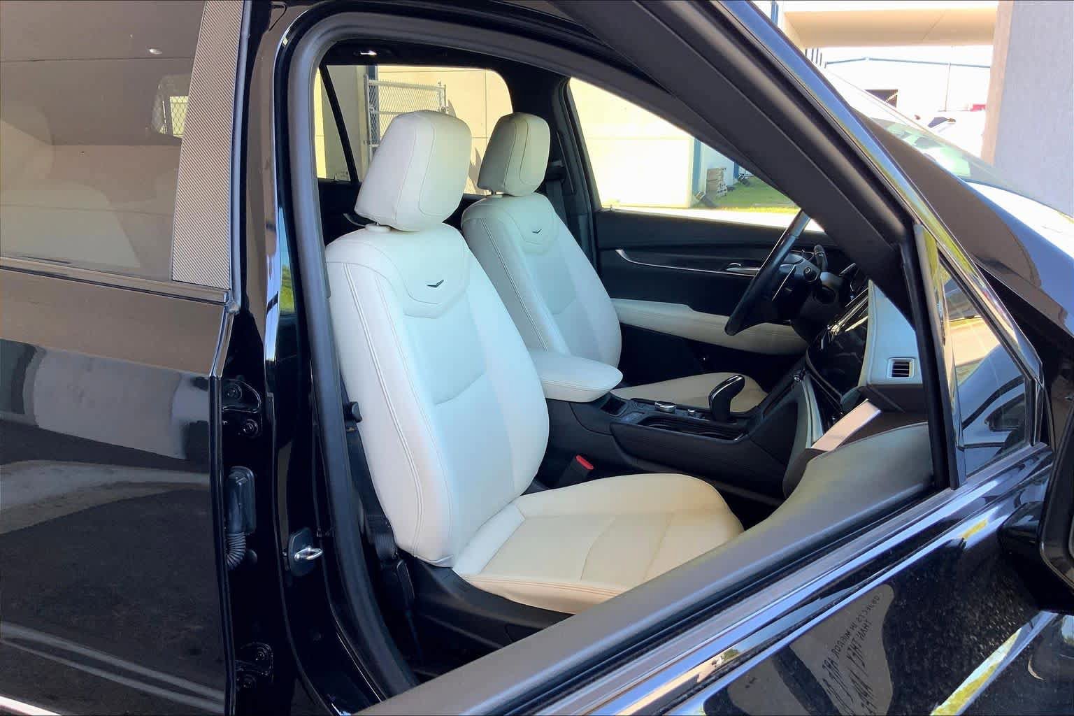 Used 2021 Cadillac XT6 Sport AWD/4WD image 9