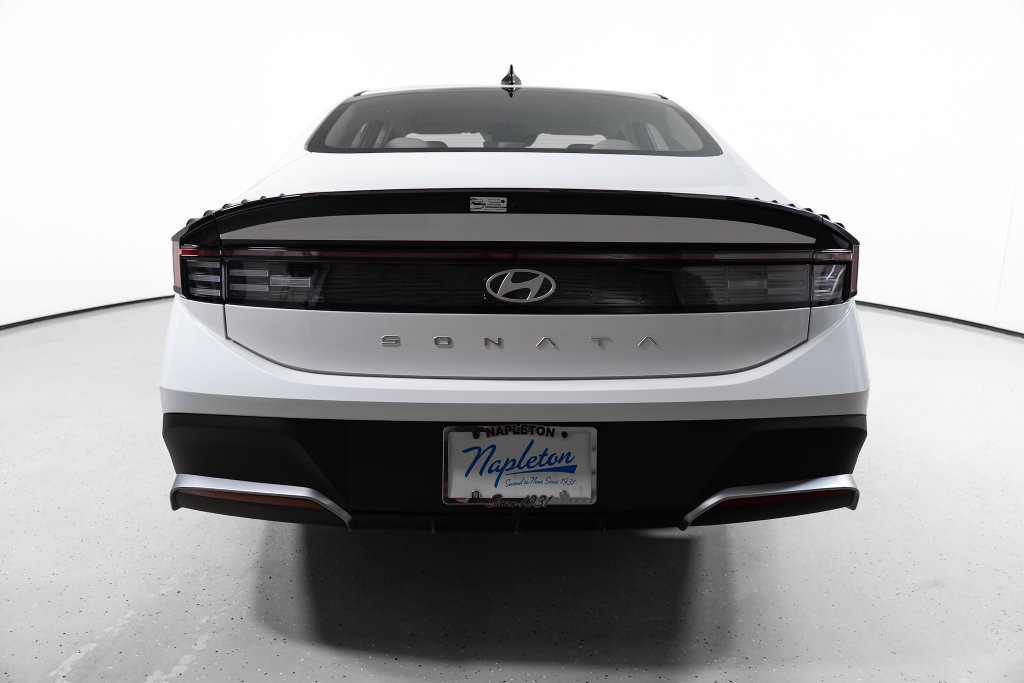 New 2026 Hyundai Sonata SE FWD image 9