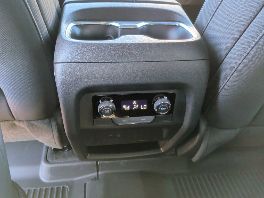 New 2025 Chevrolet Traverse LT w/ LPO, Floor Liner Package image 36