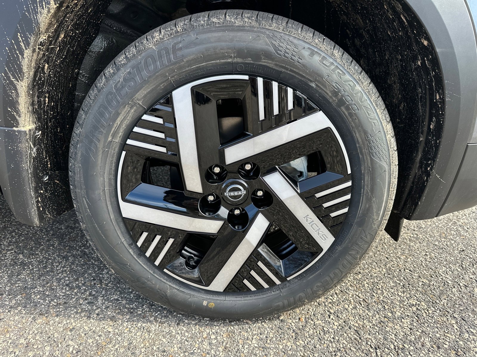 New 2026 Nissan Kicks SV w/ SV Premium Package image 12