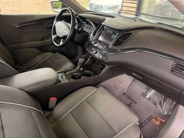 Used 2014 Chevrolet Impala LTZ FWD image 12