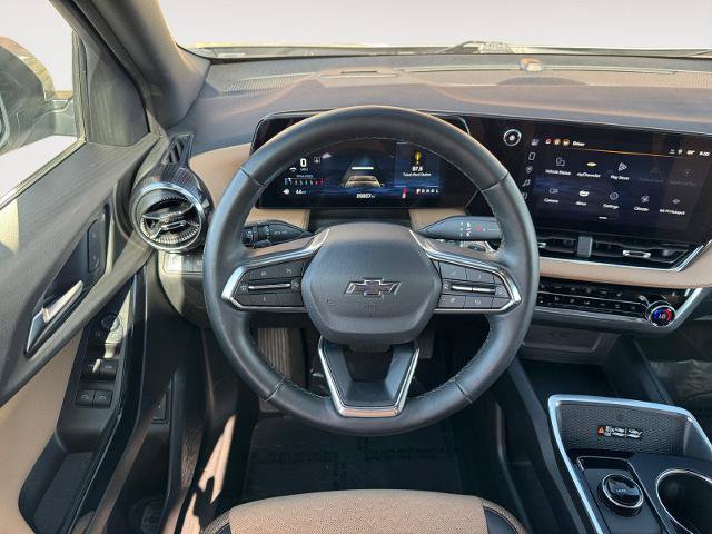Used 2025 Chevrolet Equinox ACTIV FWD image 12