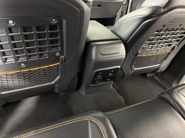 Used 2022 Ford Bronco Badlands image 42