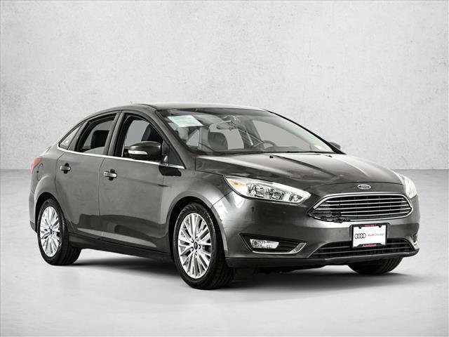 Used 2015 Ford Focus Titanium w/ Titanium Cold Weather Package FWD image 3