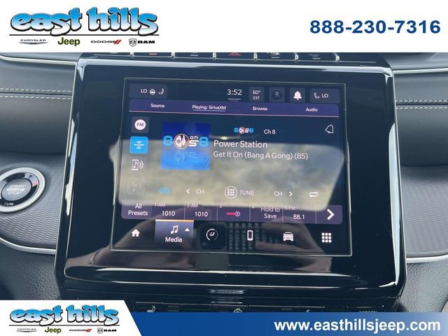 Used 2025 Jeep Grand Cherokee Altitude AWD/4WD image 28
