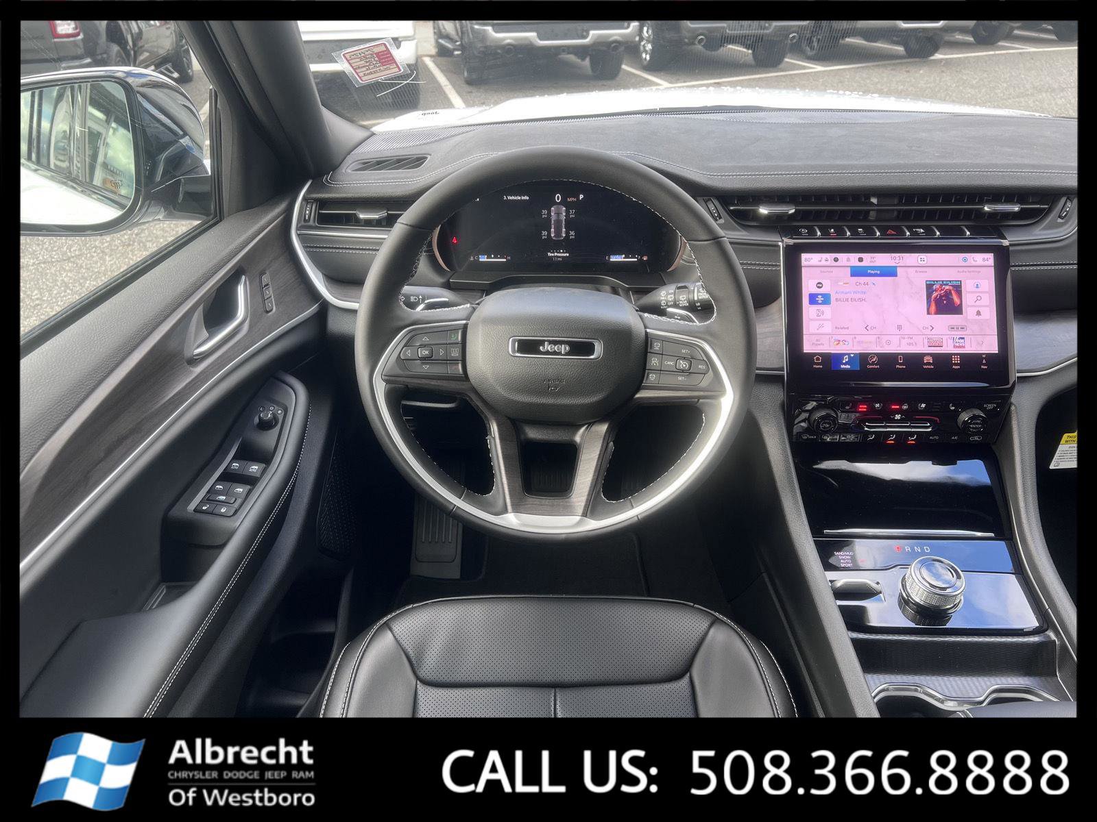 New 2025 Jeep Grand Cherokee Limited w/ Luxury Tech Group II image 19