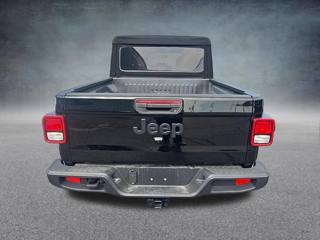 Used 2023 Jeep Gladiator Sport AWD/4WD image 9