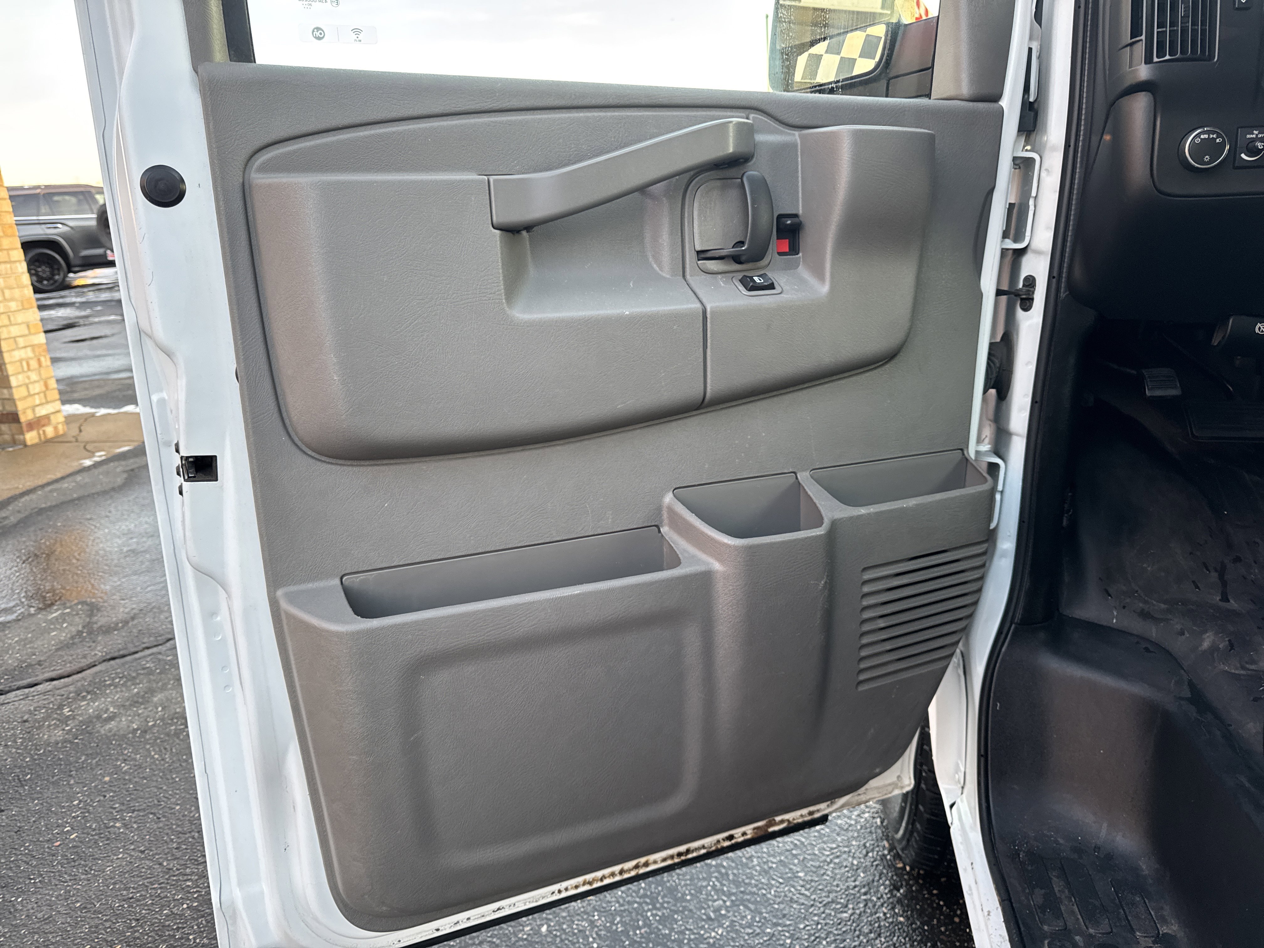 Used 2021 Chevrolet Express 2500 w/ Driver Convenience Package image 13