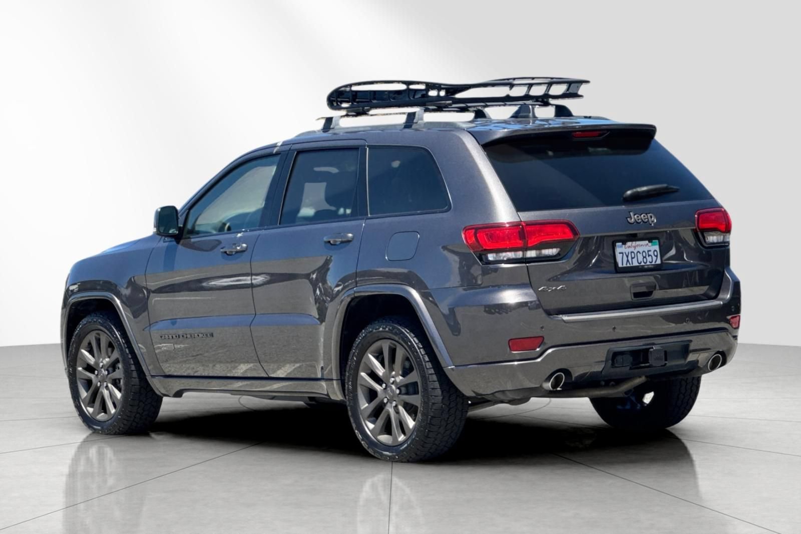 Used 2017 Jeep Grand Cherokee Limited 75th Anniversary AWD/4WD image 6