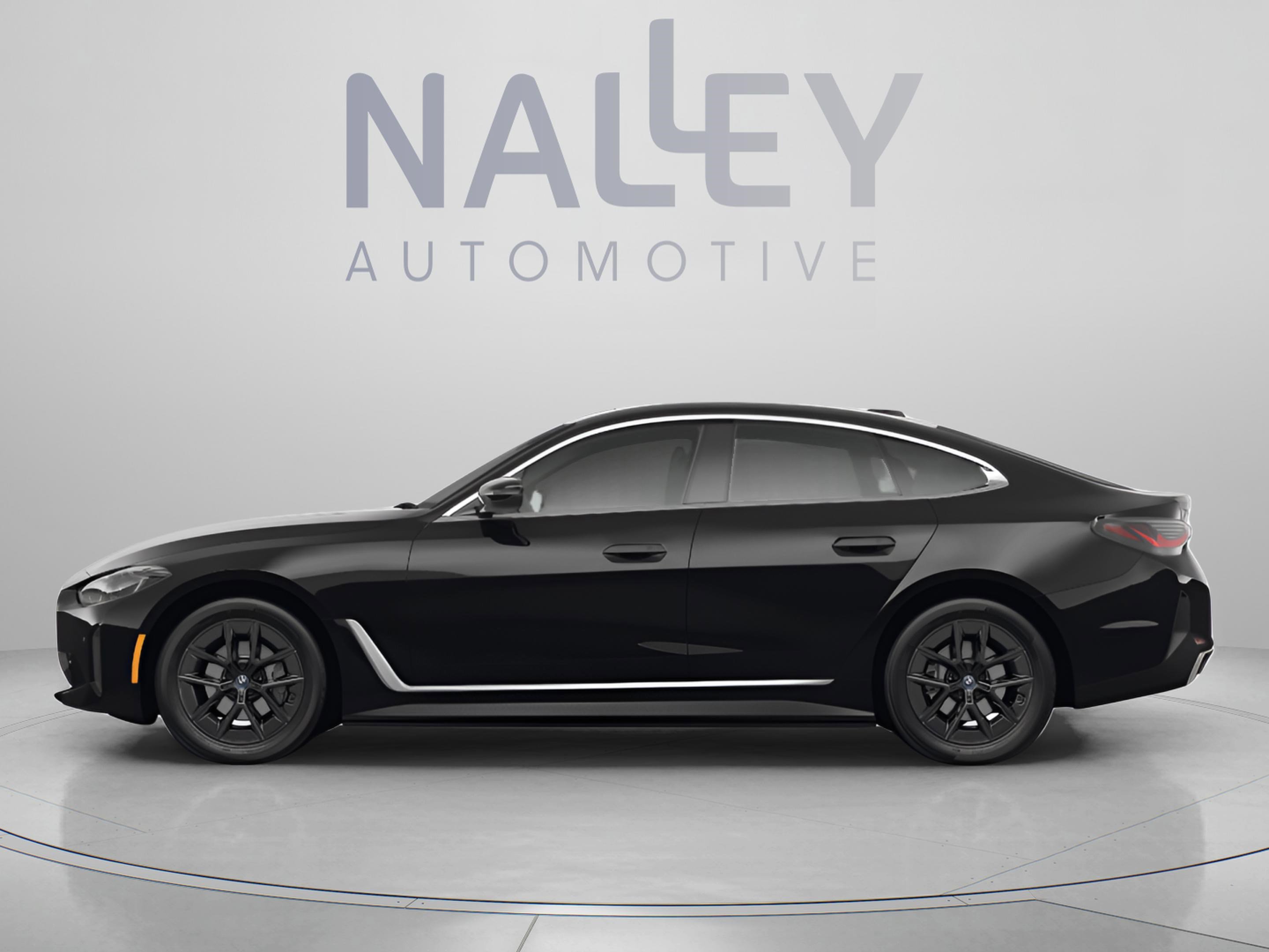 Used 2023 BMW i4 eDrive35 RWD image 3