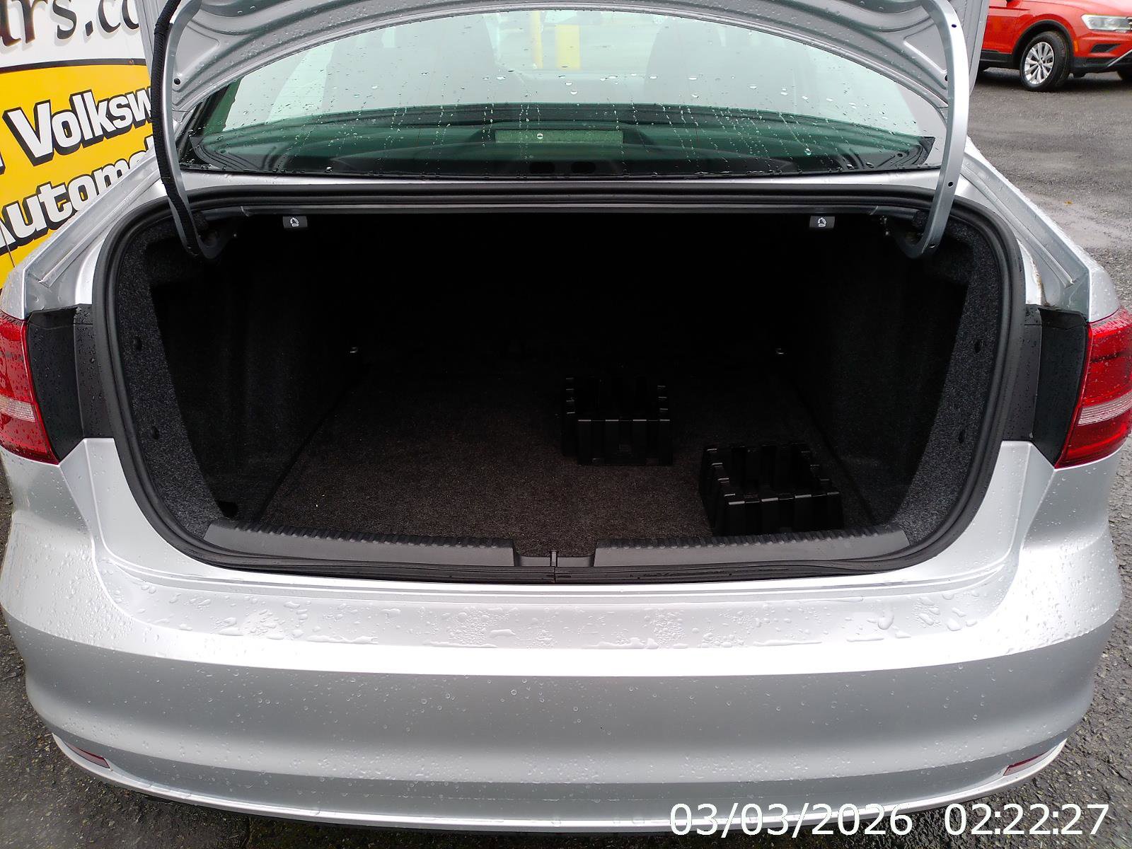 Used 2015 Volkswagen Jetta SE FWD image 24