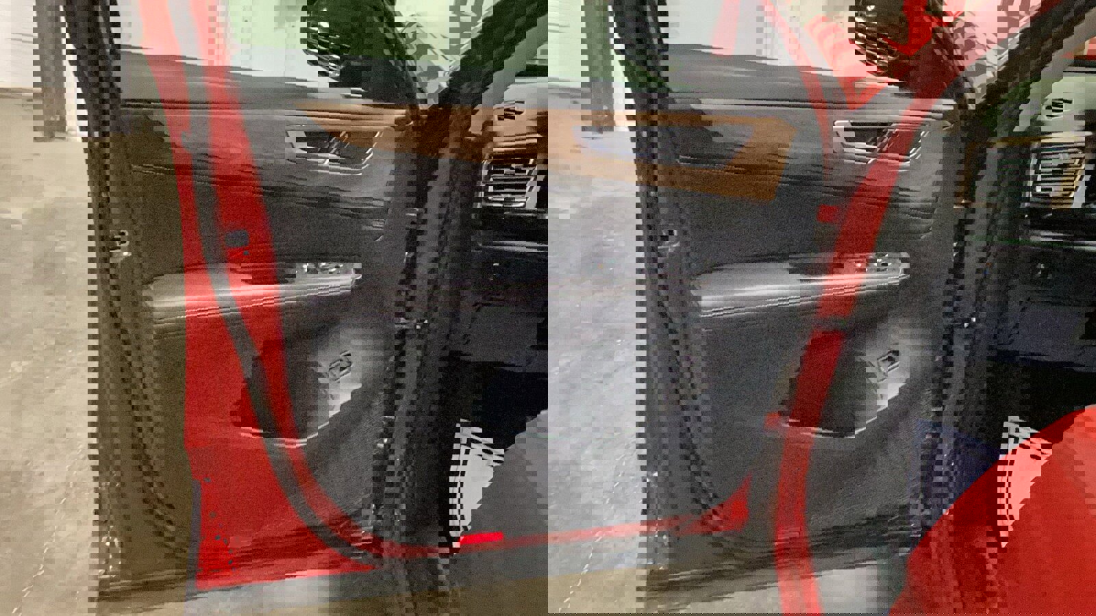 Used 2025 Volkswagen Atlas SE image 11