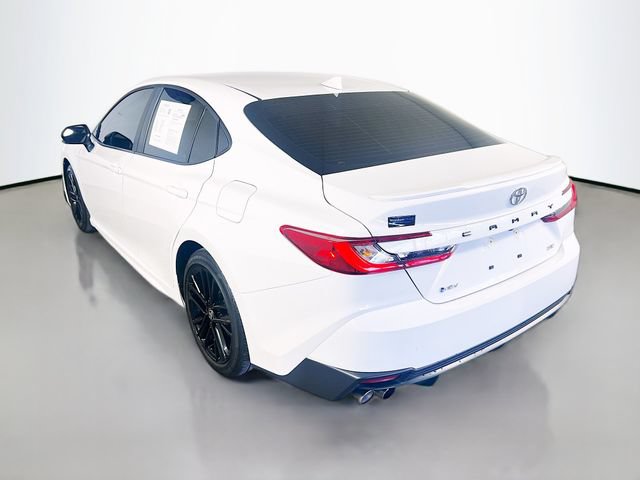 Used 2025 Toyota Camry SE FWD image 6
