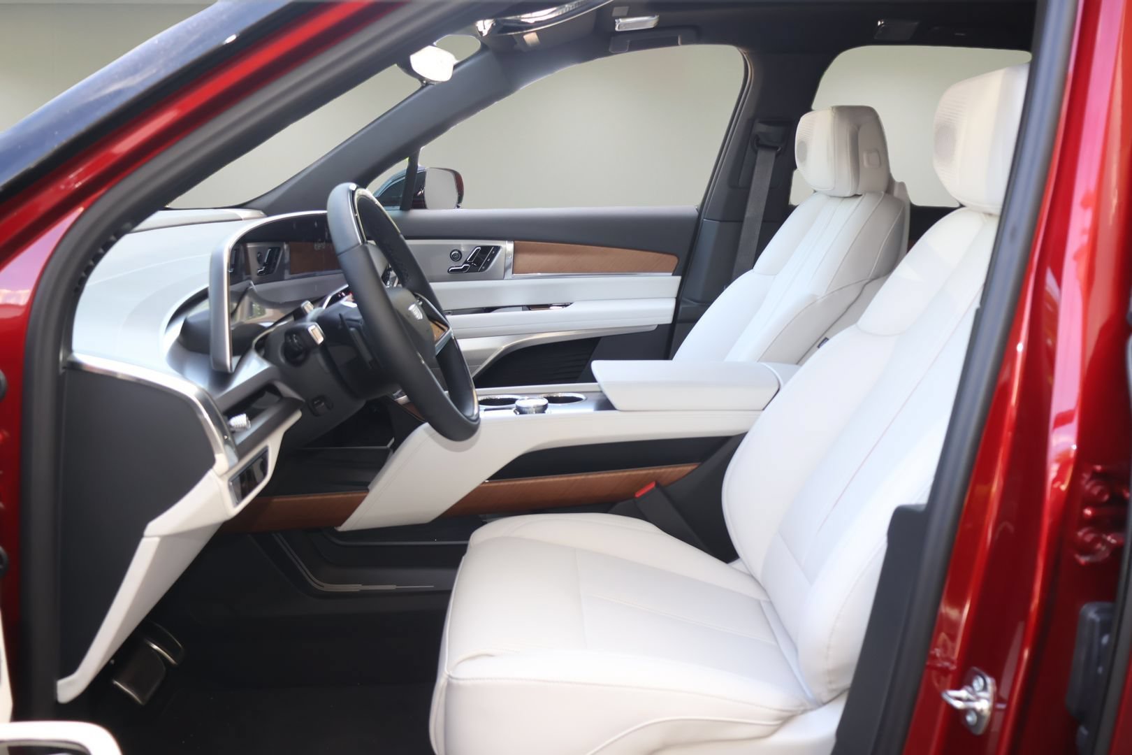 New 2026 Cadillac Vistiq Luxury AWD/4WD image 12