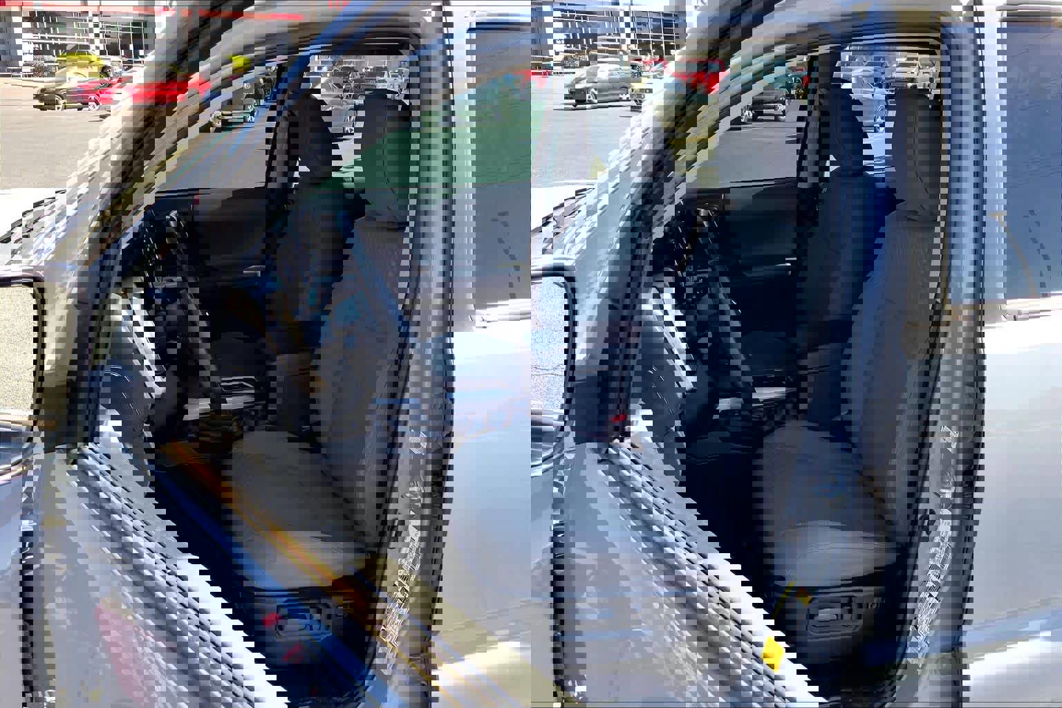 Used 2021 Toyota Tacoma SR5 w/ Technology Package AWD/4WD image 8