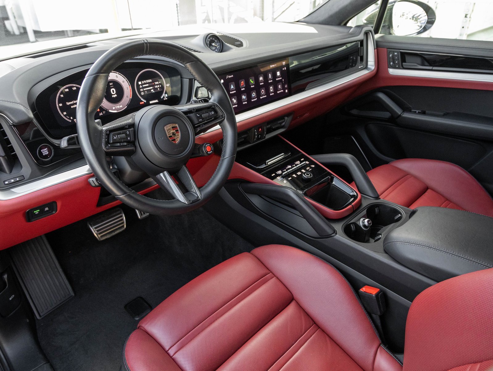 Certified 2024 Porsche Cayenne Turbo GT image 4