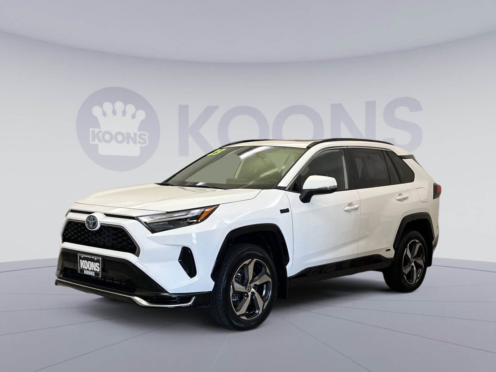 Used 2023 Toyota RAV4 SE w/ Weather & Moonroof Package