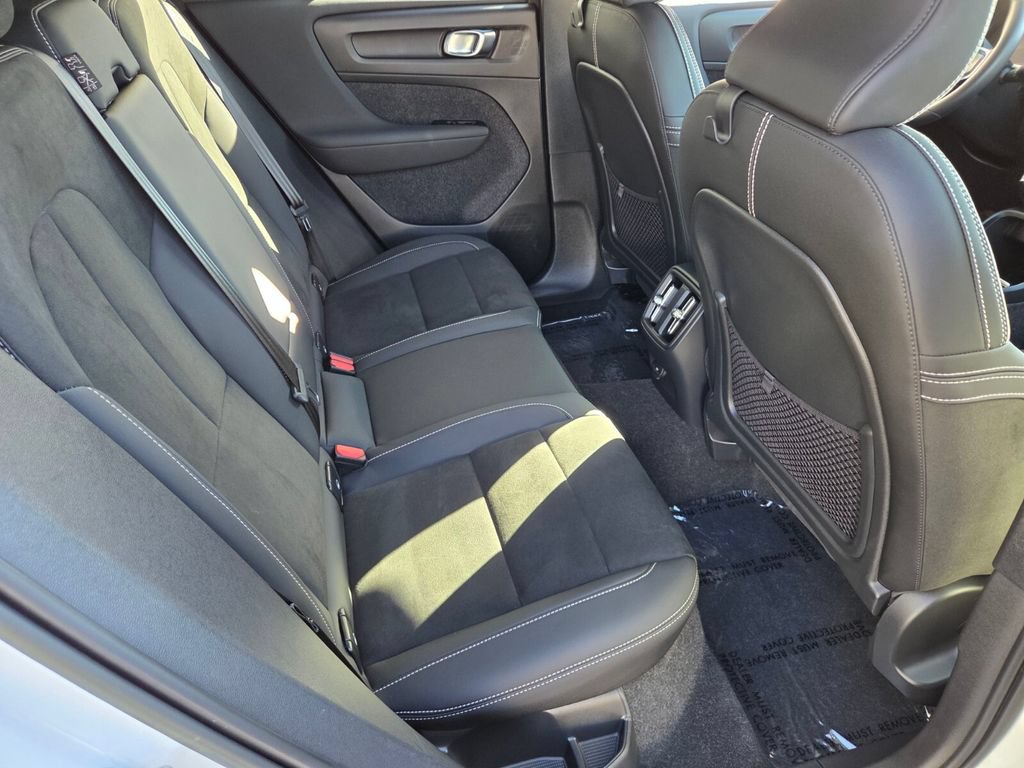 Certified 2023 Volvo XC40 Recharge Plus AWD/4WD image 21