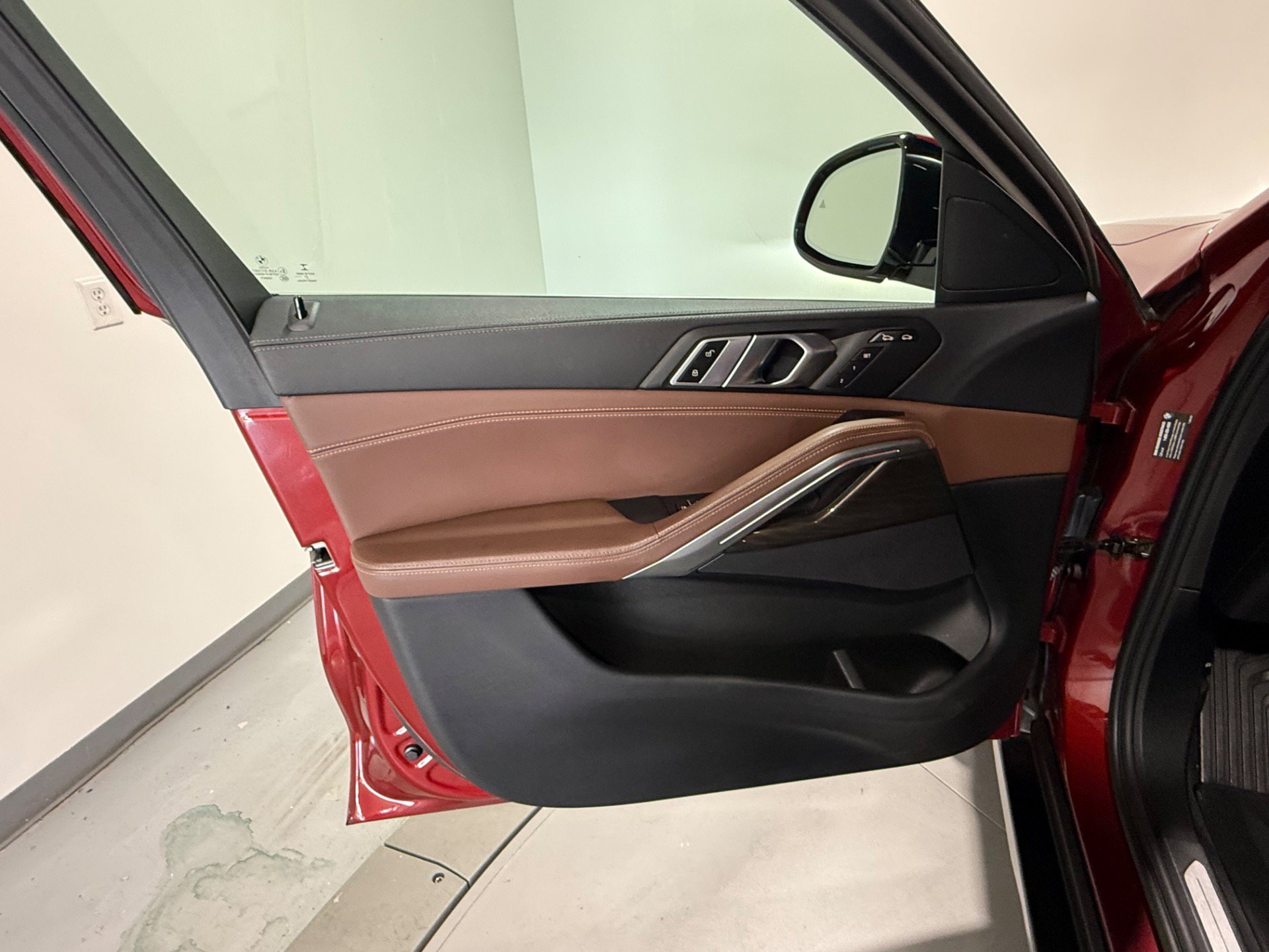 Used 2022 BMW X6 xDrive40i AWD/4WD image 17