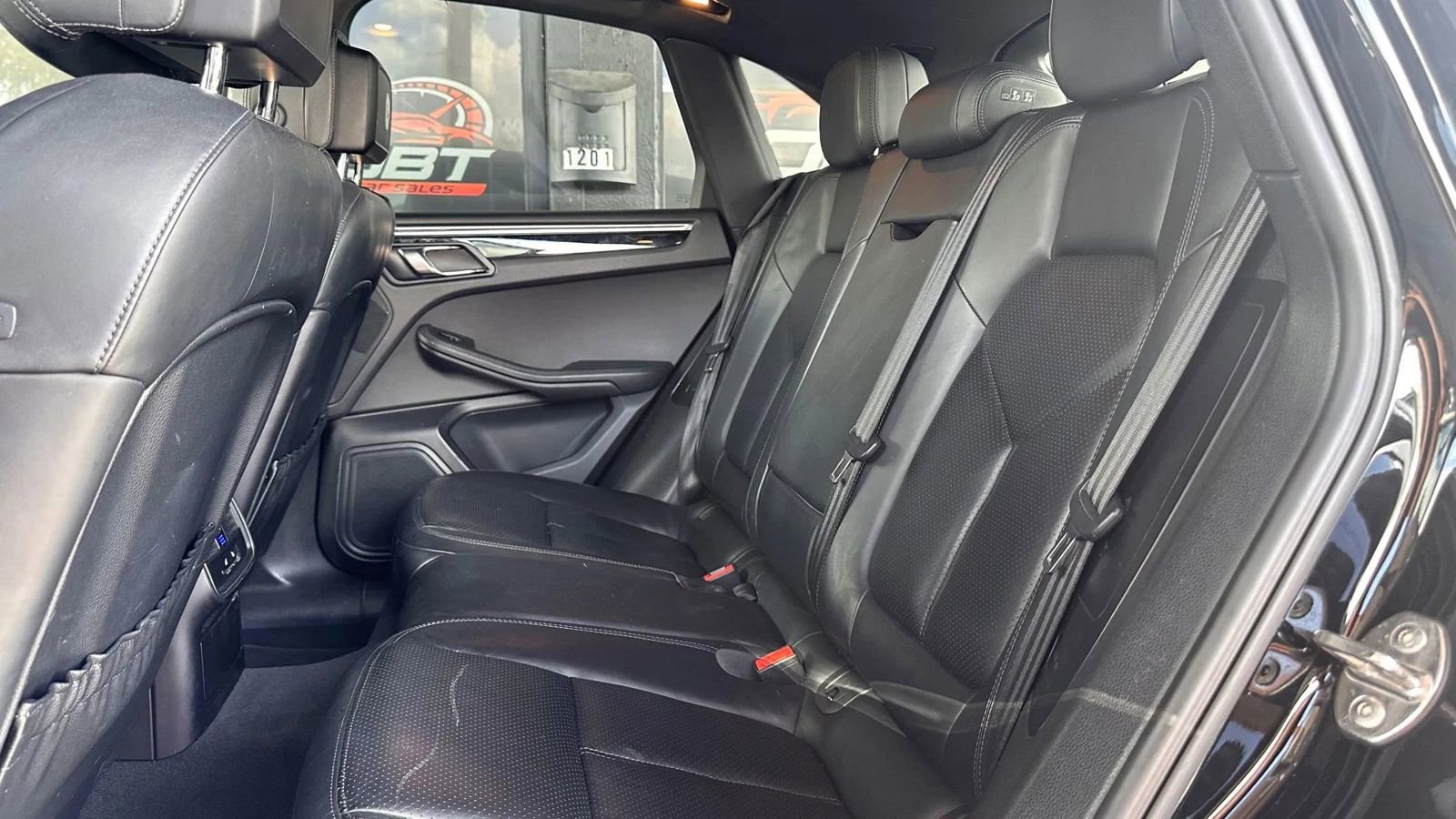 Used 2016 Porsche Macan S AWD/4WD image 11