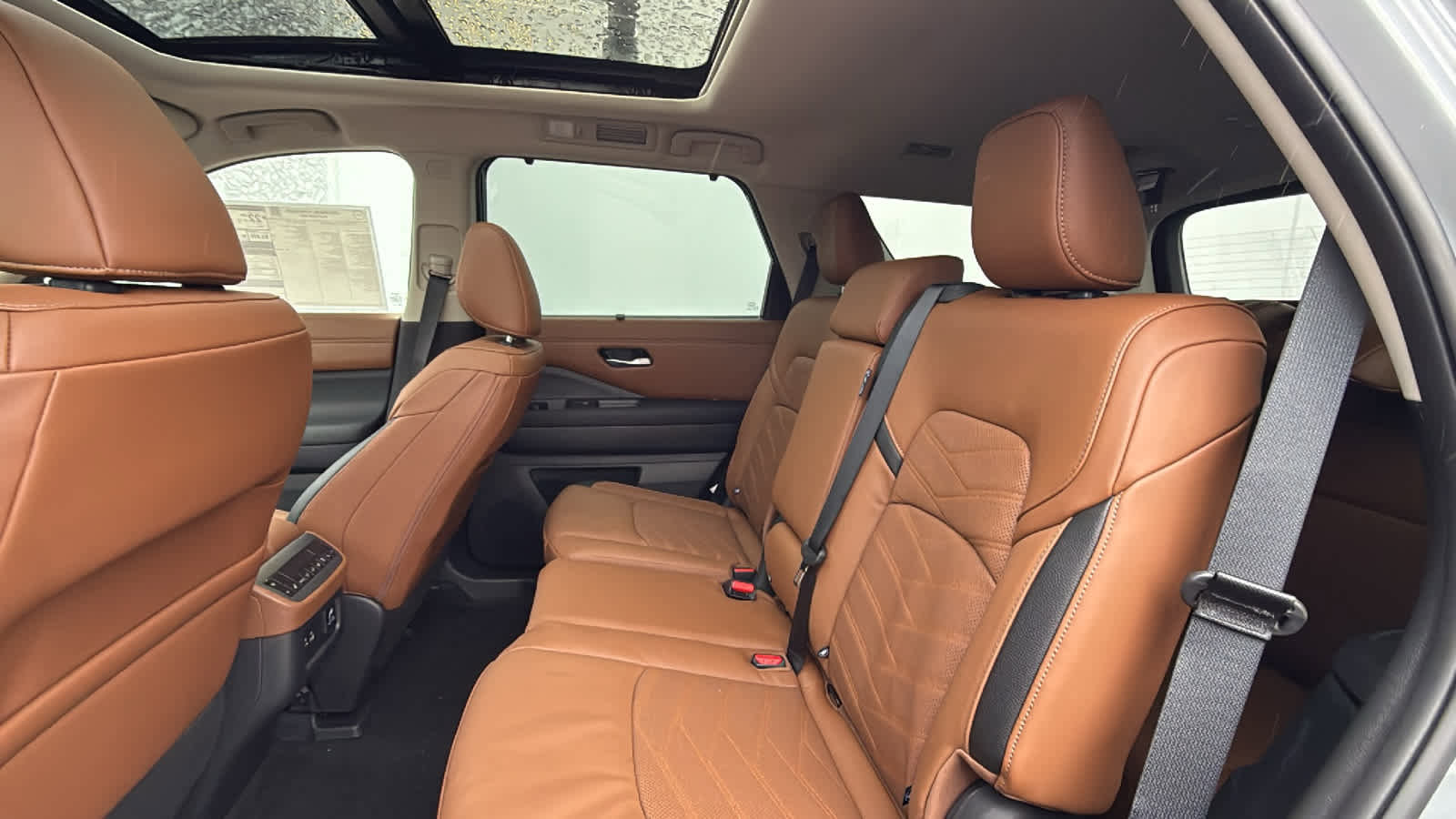 New 2025 Nissan Pathfinder Platinum w/ Cargo Package image 21