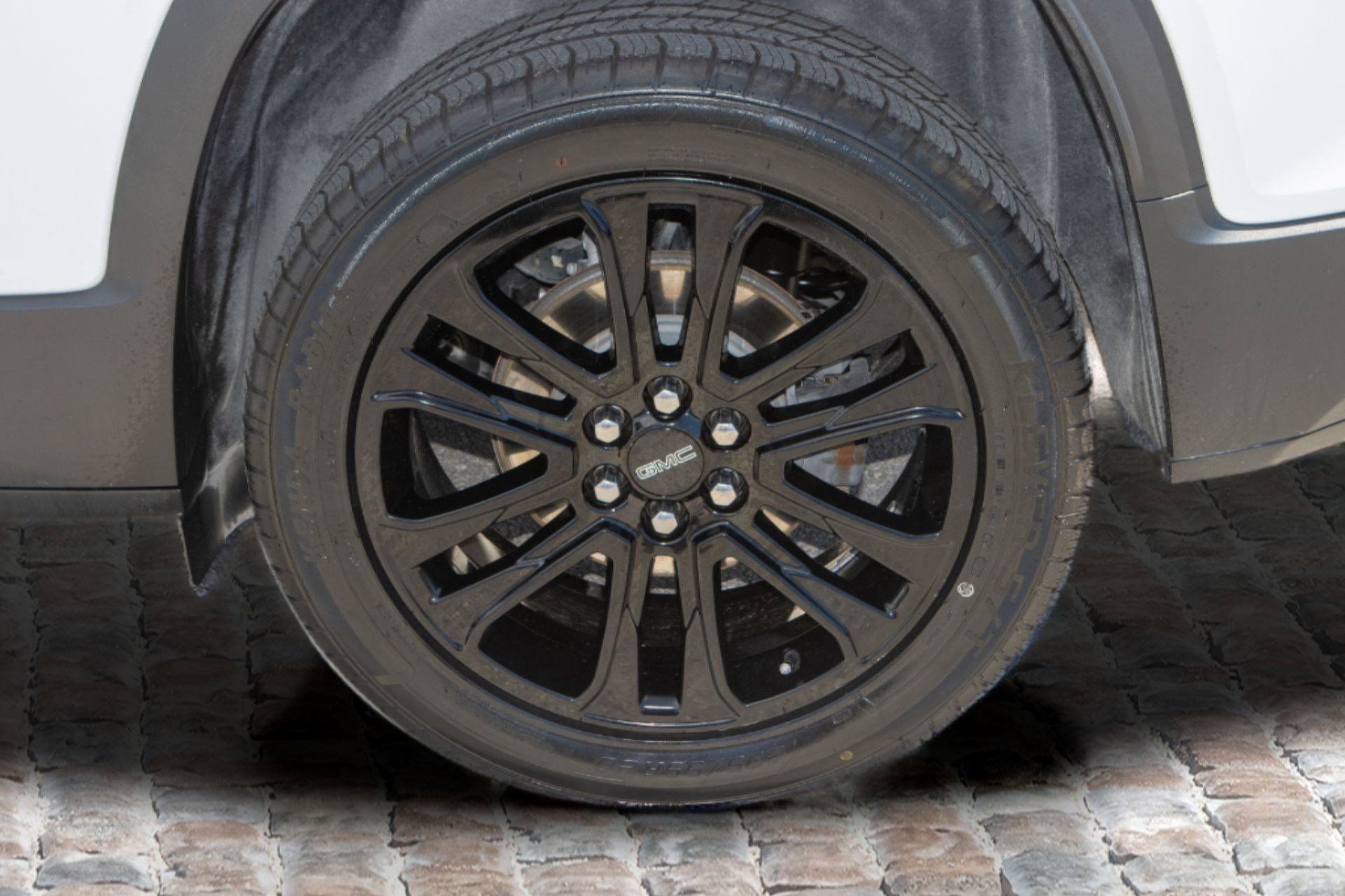 Certified 2022 GMC Acadia SLE w/ Driver Convenience Package image 43