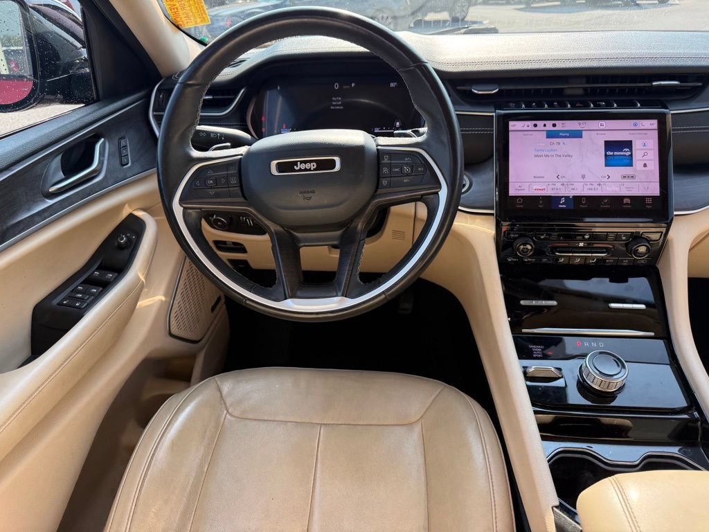 Used 2022 Jeep Grand Cherokee L Limited AWD/4WD image 8