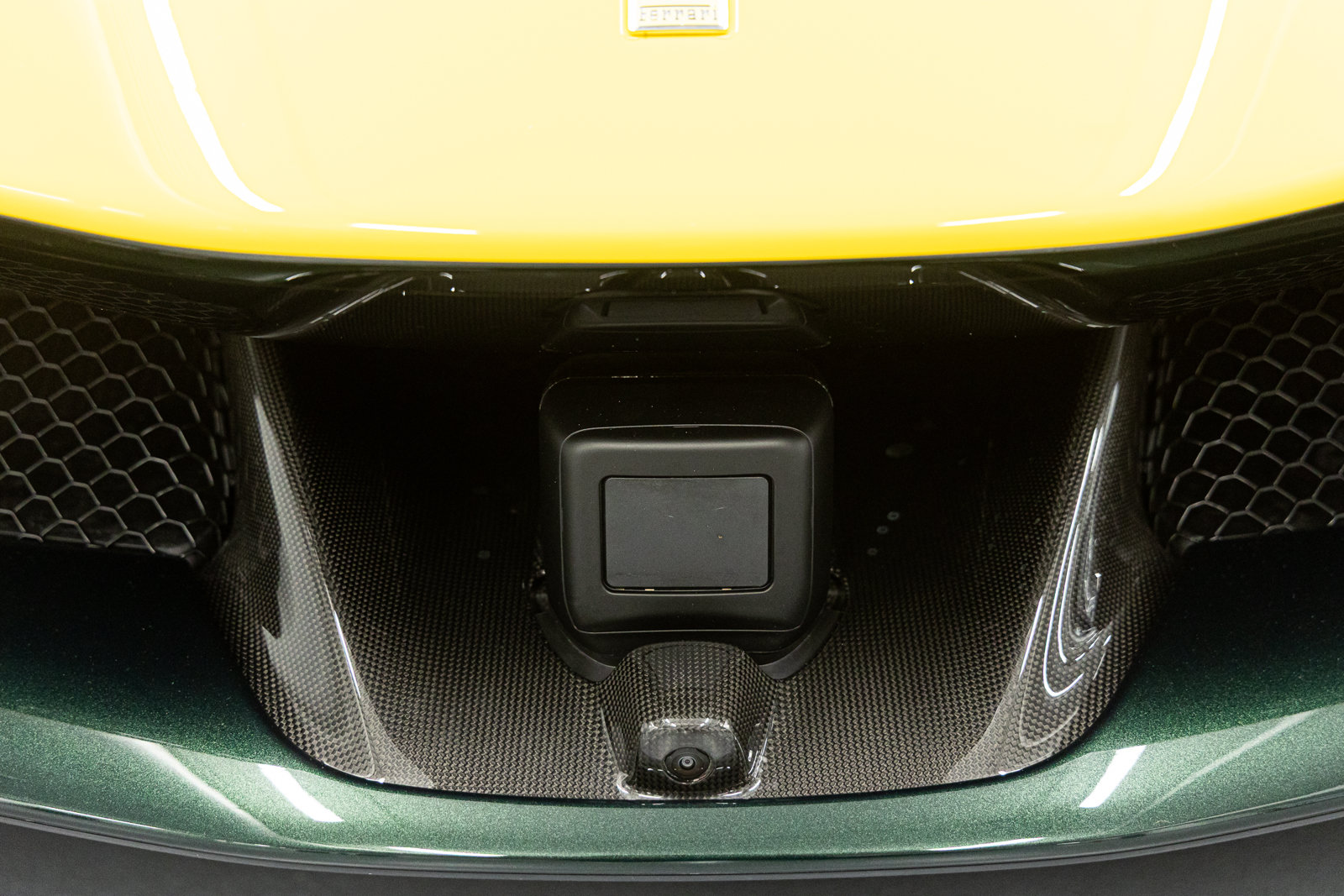 Used 2025 Ferrari SF90 Spider AWD/4WD image 31