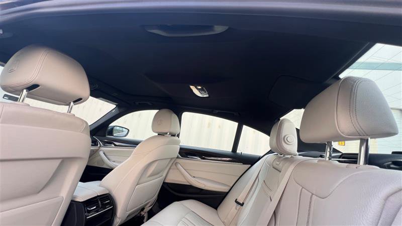 Used 2018 BMW 530e RWD image 48