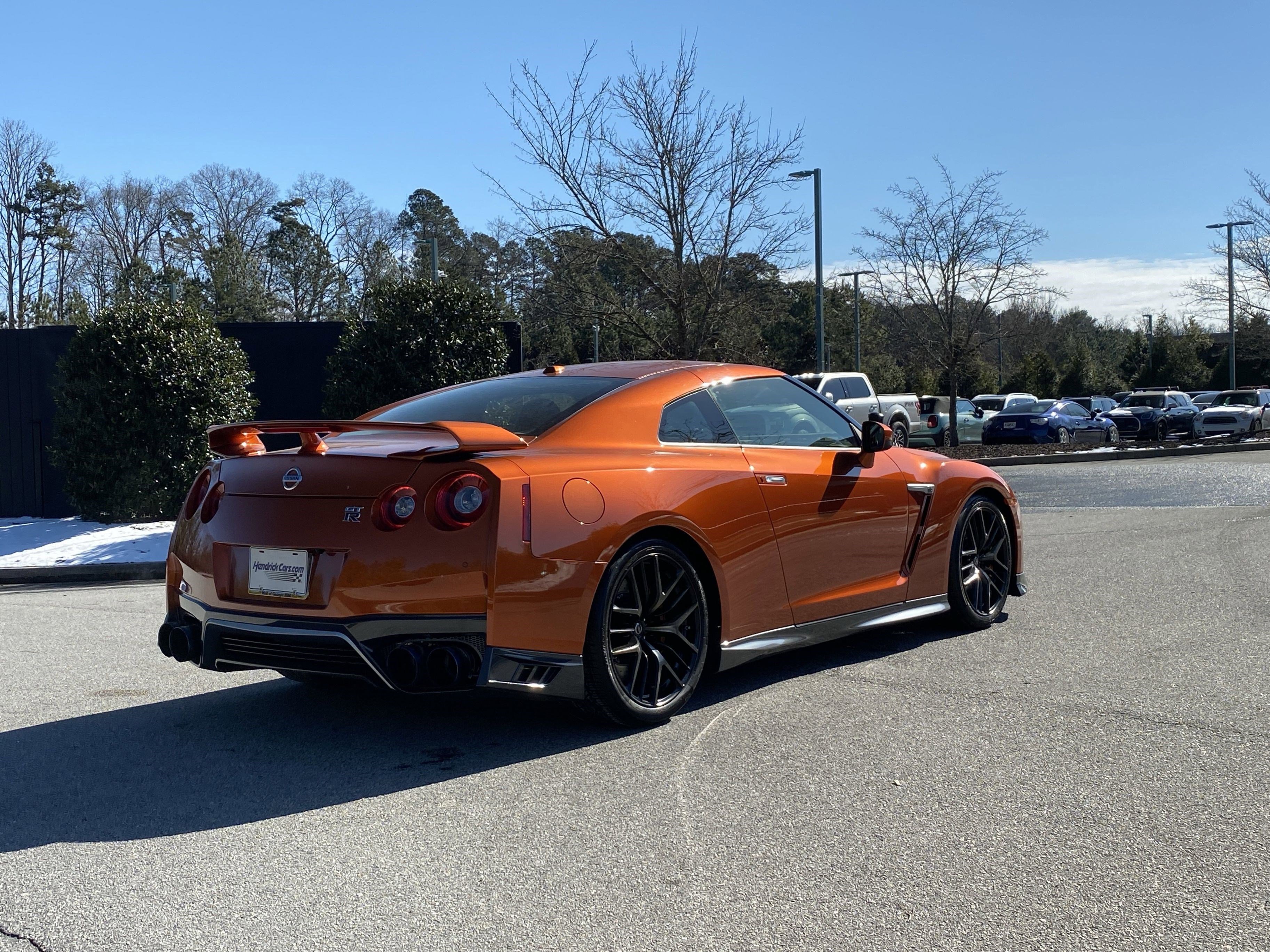 Used 2017 Nissan GT-R Premium image 3