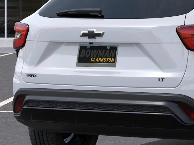 New 2026 Chevrolet Trax LT w/ Driver Confidence Package FWD image 15