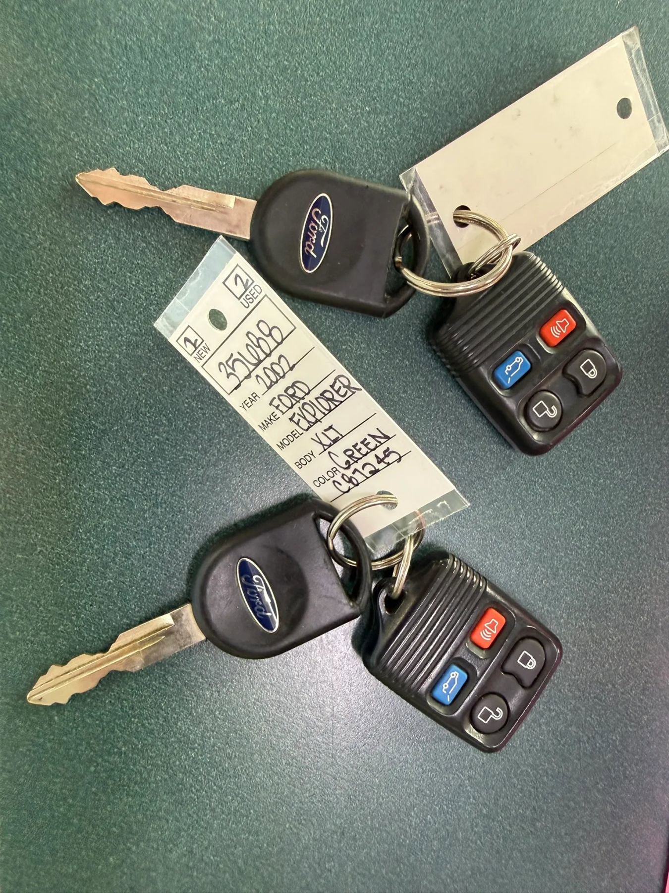 Used 2002 Ford Explorer XLT image 31