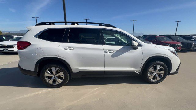 Used 2024 Subaru Ascent Premium w/ Convenience Package image 9
