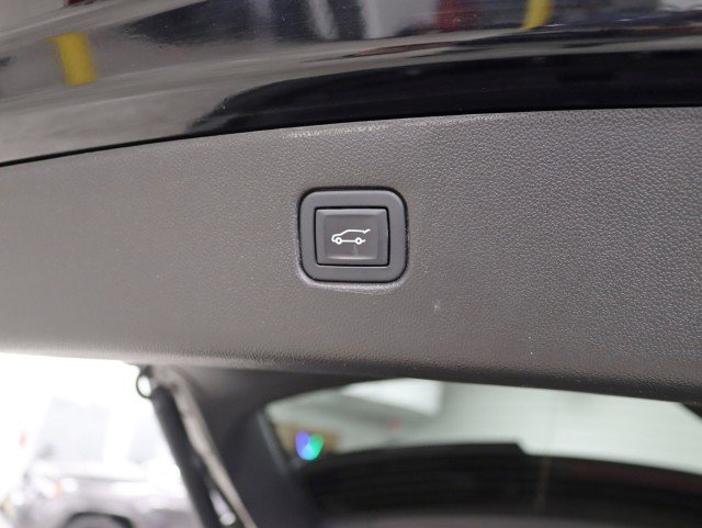 Used 2022 Chevrolet Blazer RS w/ Driver Confidence II Package AWD/4WD image 33