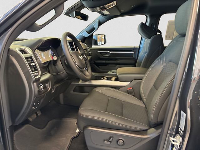 New 2026 RAM 1500 4x4 Crew Cab image 10