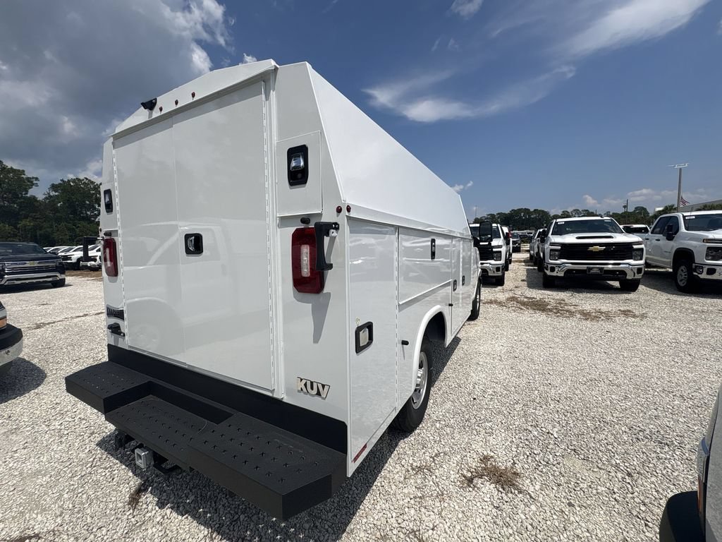 New 2026 Chevrolet Express 3500 w/ Power Convenience Package RWD image 6
