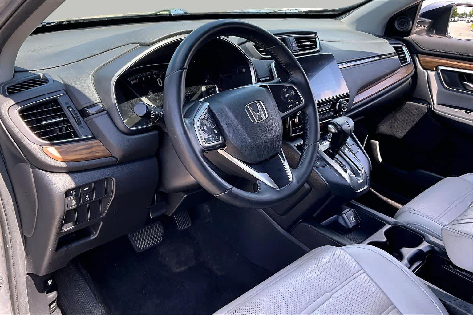 Used 2017 Honda CR-V Touring image 16