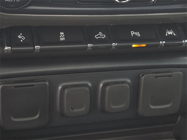 Used 2018 Chevrolet Silverado 1500 High Country image 22