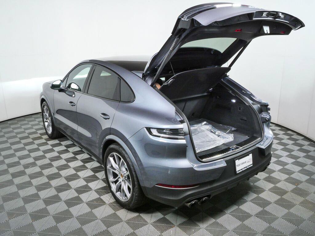 New 2026 Porsche Cayenne Coupe AWD/4WD image 34