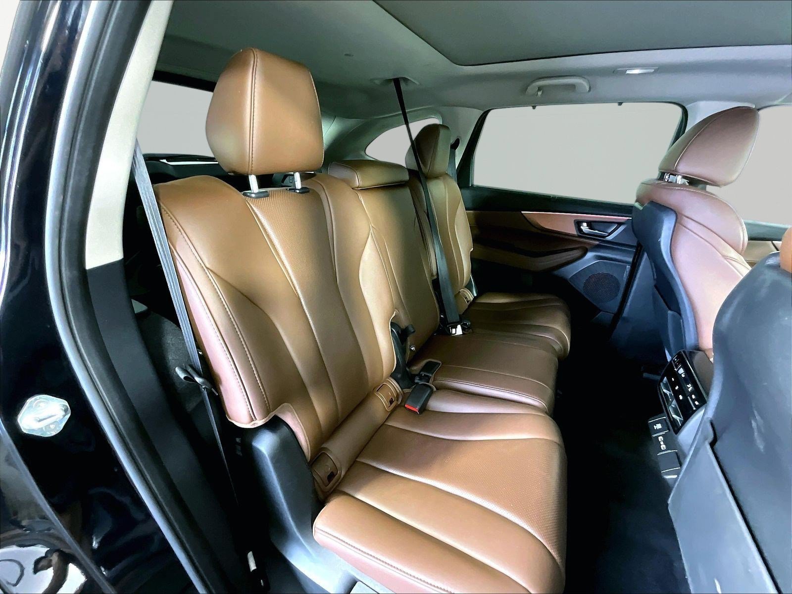 Certified 2023 Acura MDX FWD w/ Technology Package image 25