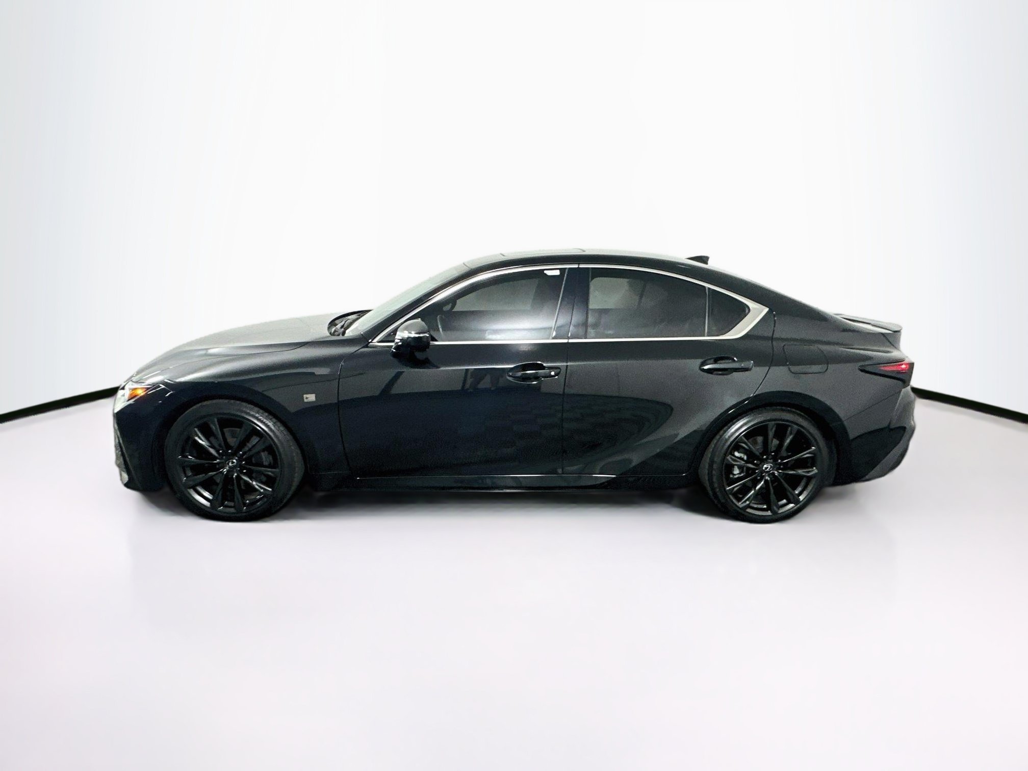 Used 2025 Lexus IS 350 F Sport RWD image 4