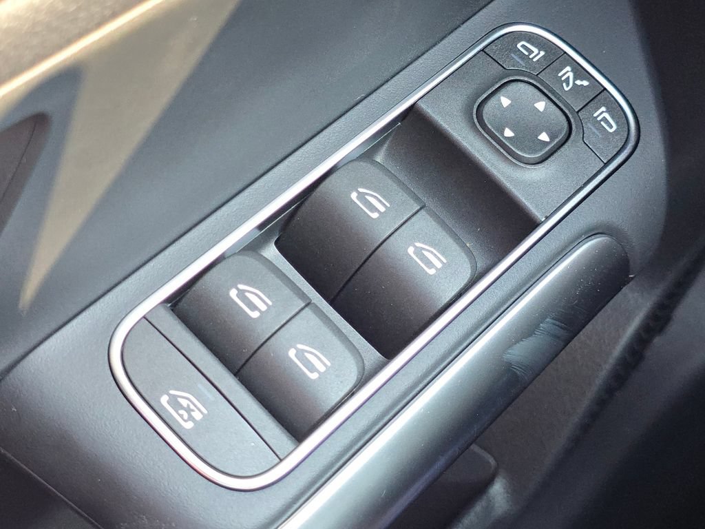 New 2026 Mercedes-Benz GLA 250 4MATIC image 27