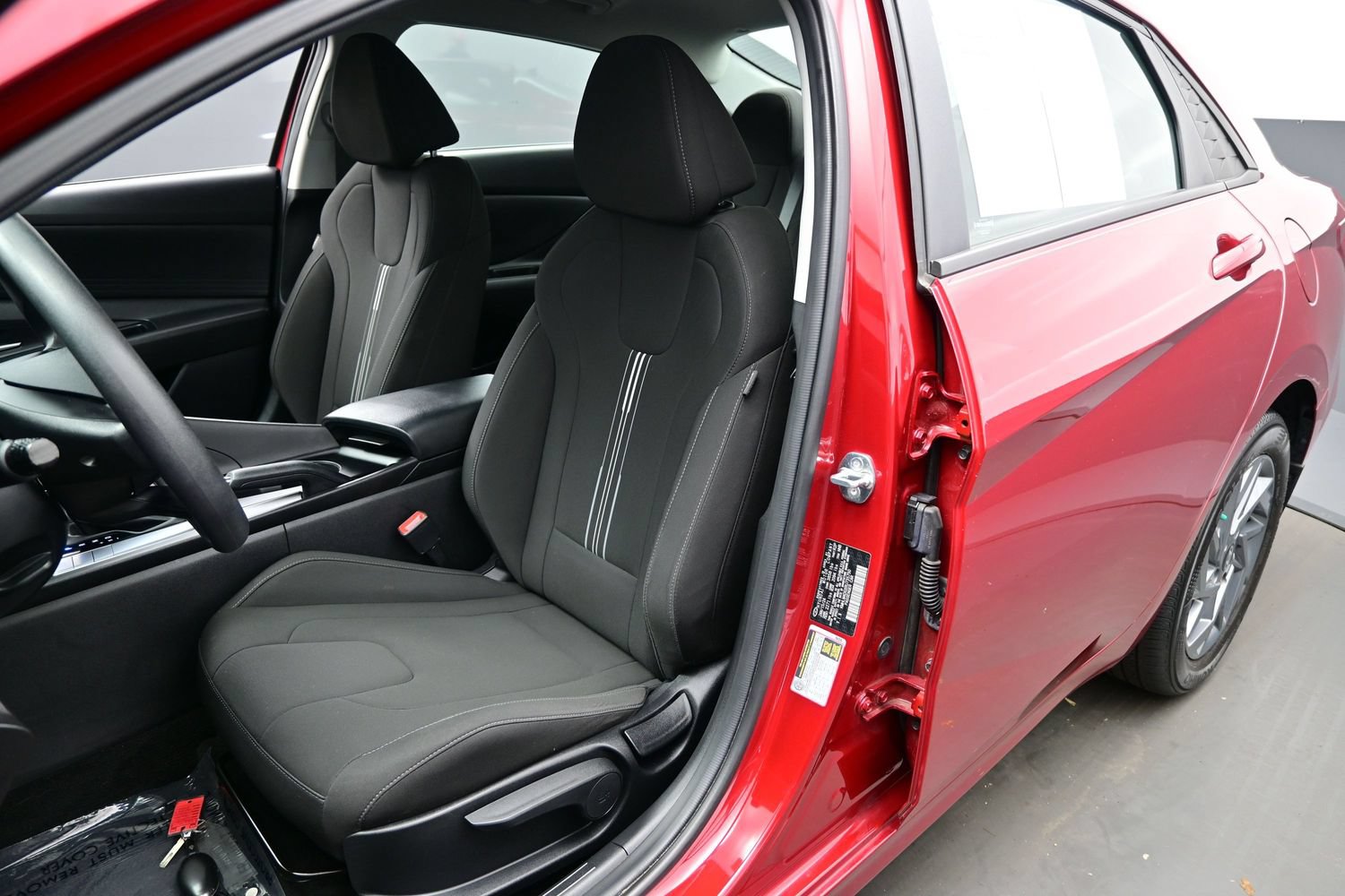 Certified 2024 Hyundai Elantra SEL FWD image 11