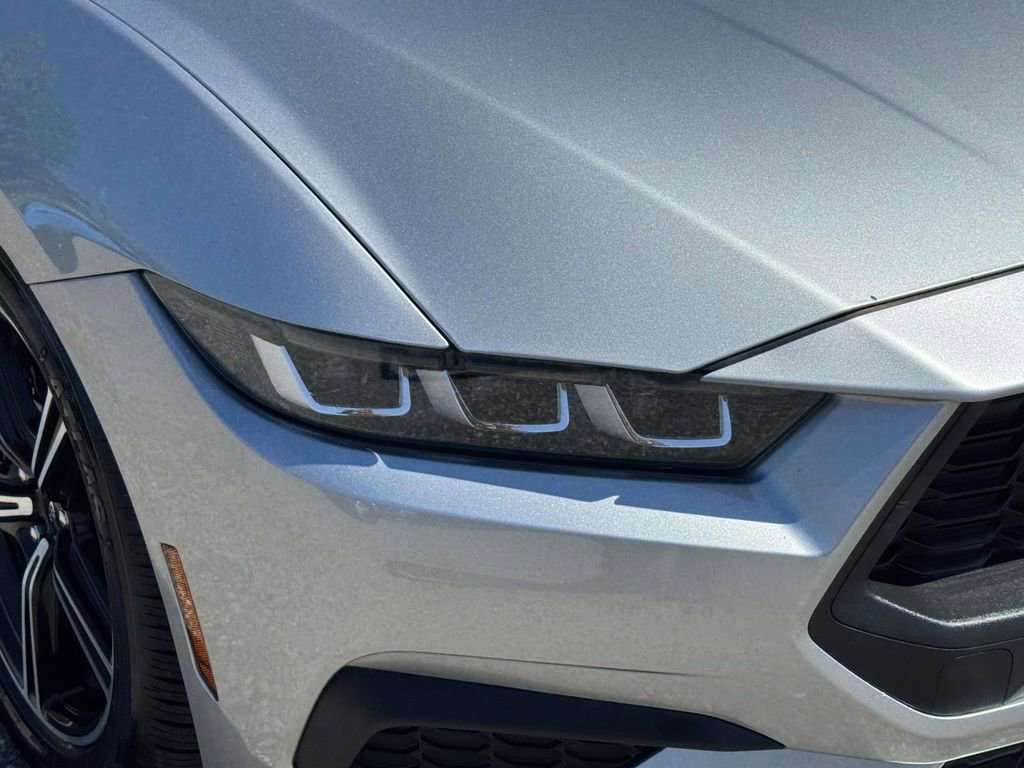 Used 2024 Ford Mustang Premium RWD image 10
